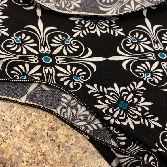 Max Studio Dress Small With Cute Tie! Black Turquoise and White - Picture 4 of 16